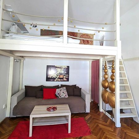 Gallery Flat In Party District Budapest Eksteriør billede